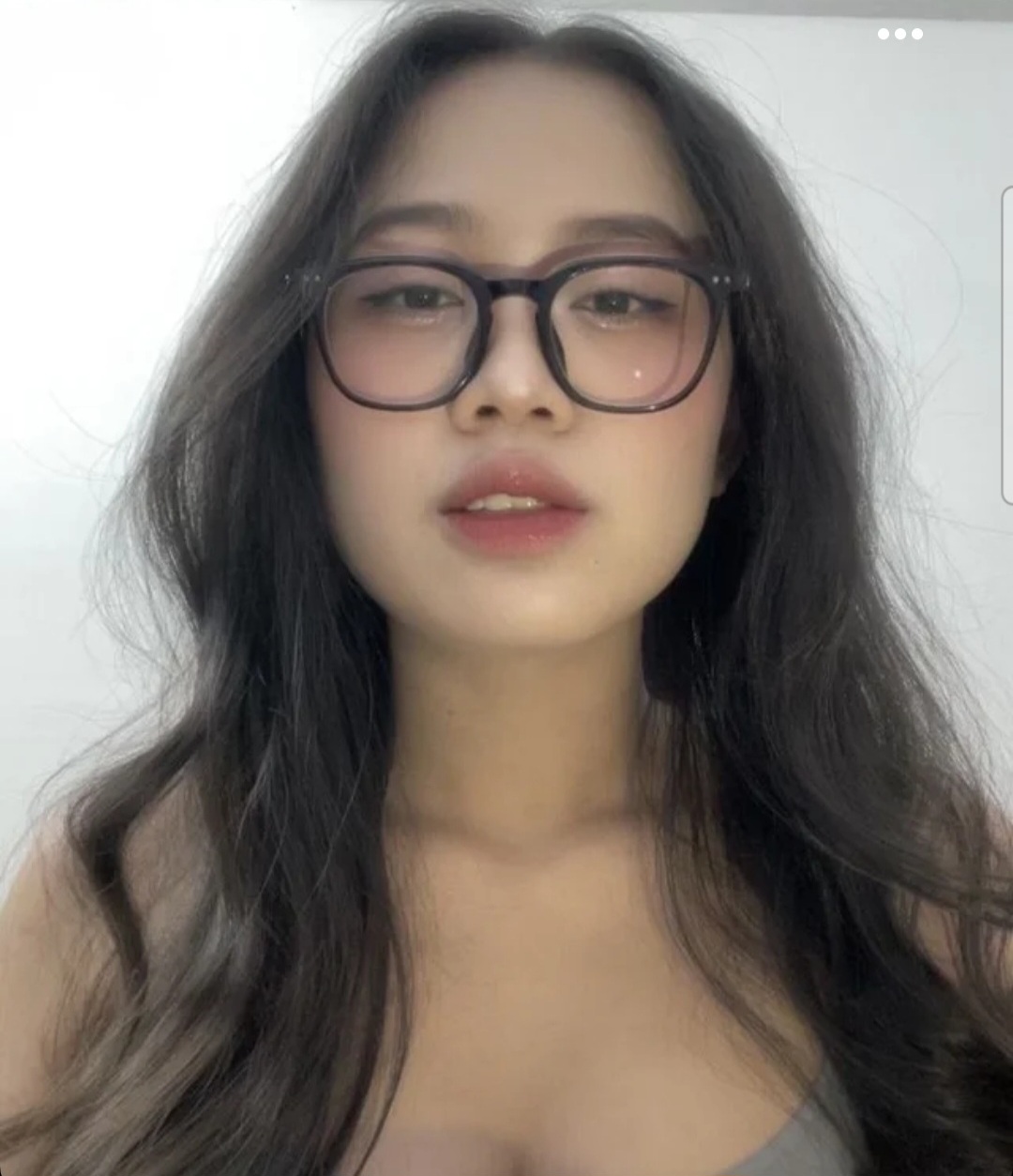 Screenshot_20250504_124609_Tinder.jpg